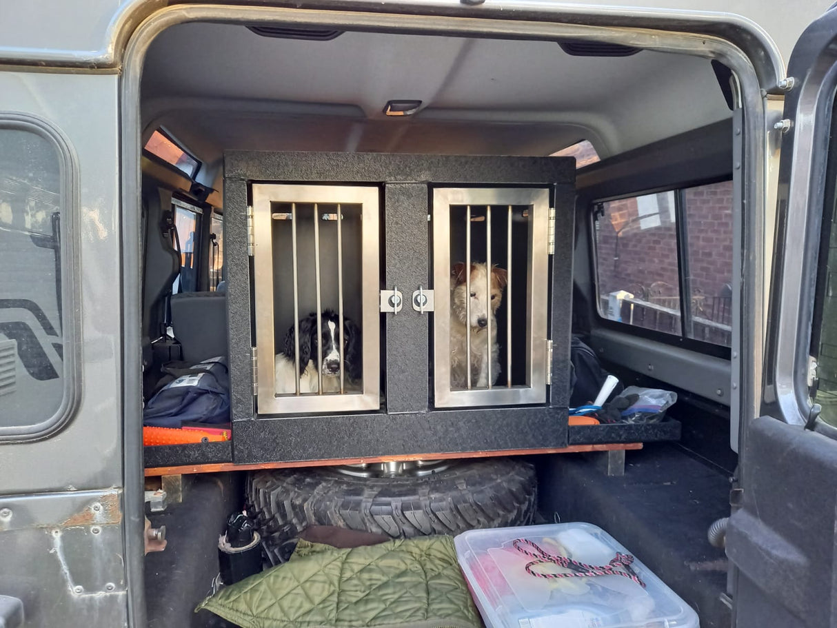 Land Rover Discovery Dog Box
