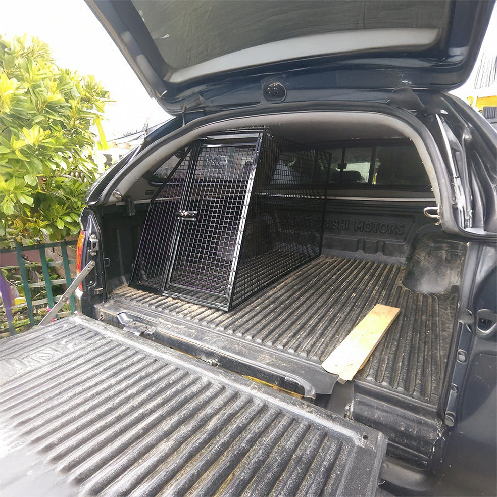 BMW 2 Series Active Tourer Dog Cage