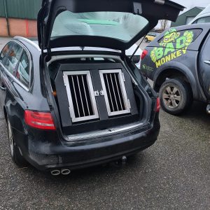 Audi A4 avant dog box cage crate