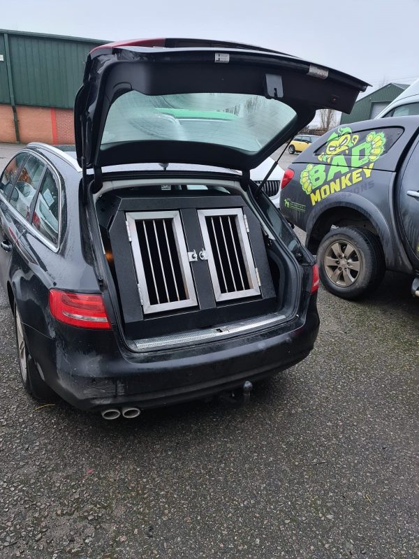 Audi A4 avant dog box cage crate